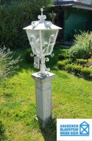 Lampen Sockel aus Blaustein.jpg